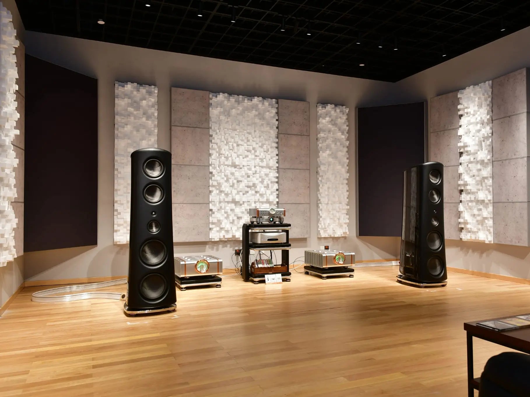 Acoustic Harmony in a High-End Audio Haven in Shanghai