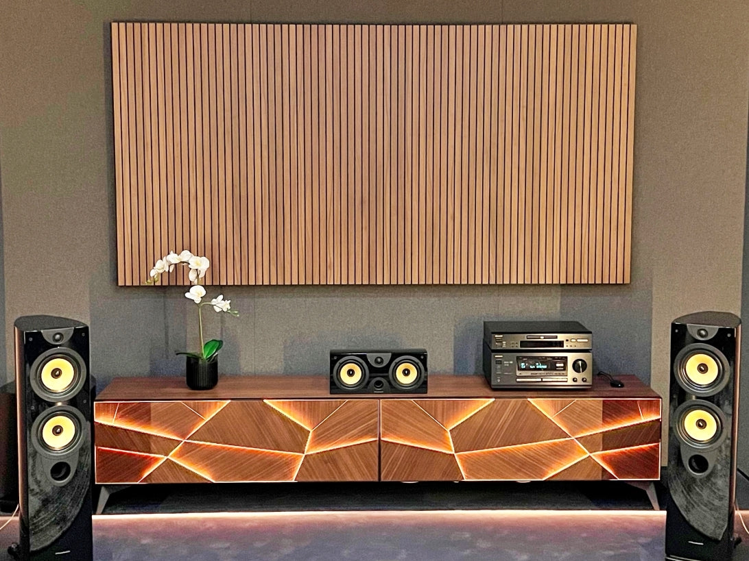 VicStrip Spacer Kit premieres at High End 2023