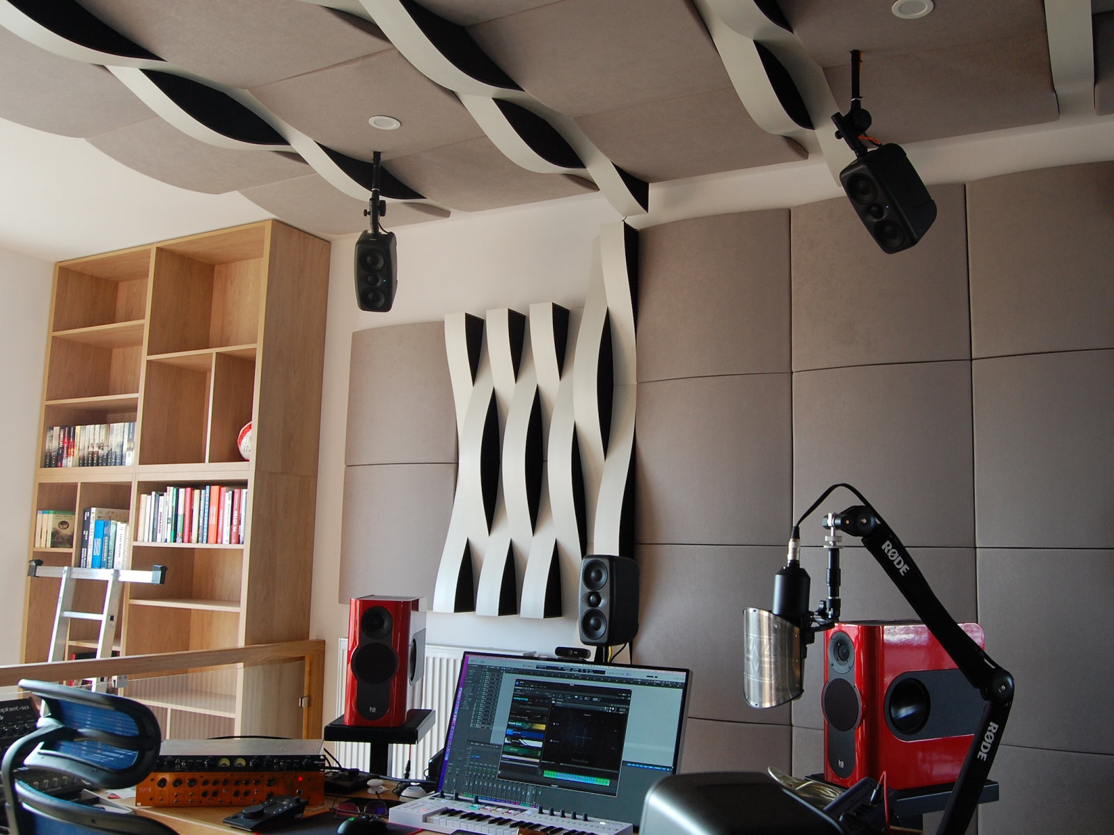 Apartment Studio Entresol Acoustic Treatment