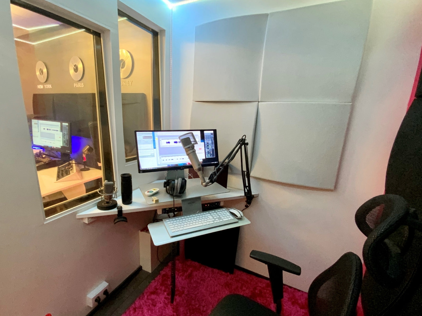 Girly Booth of Estelle Hubert