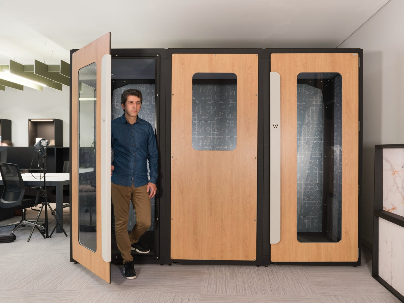 VicBooth Office Chat Booth