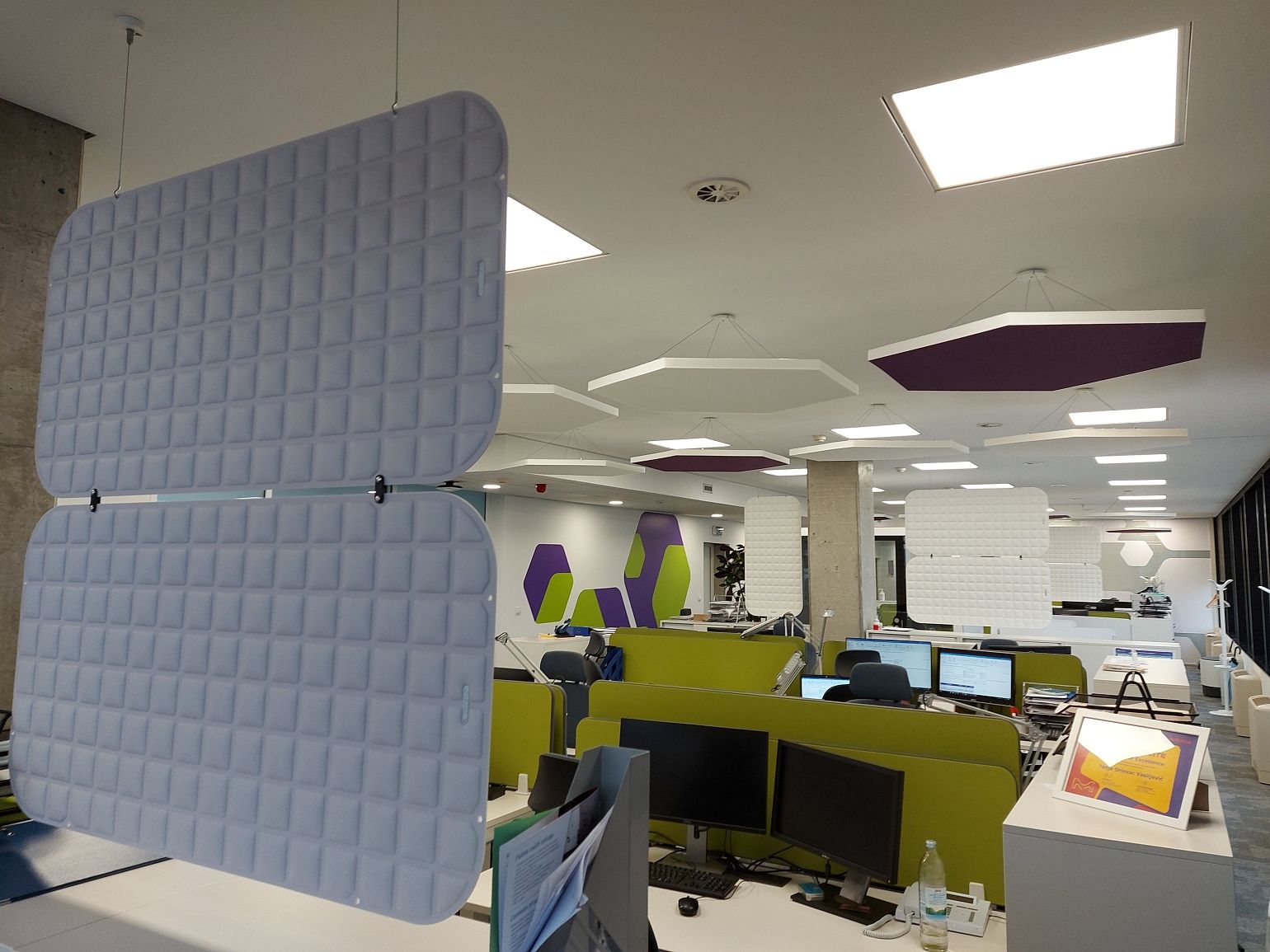 VicOffice Suspended Divider