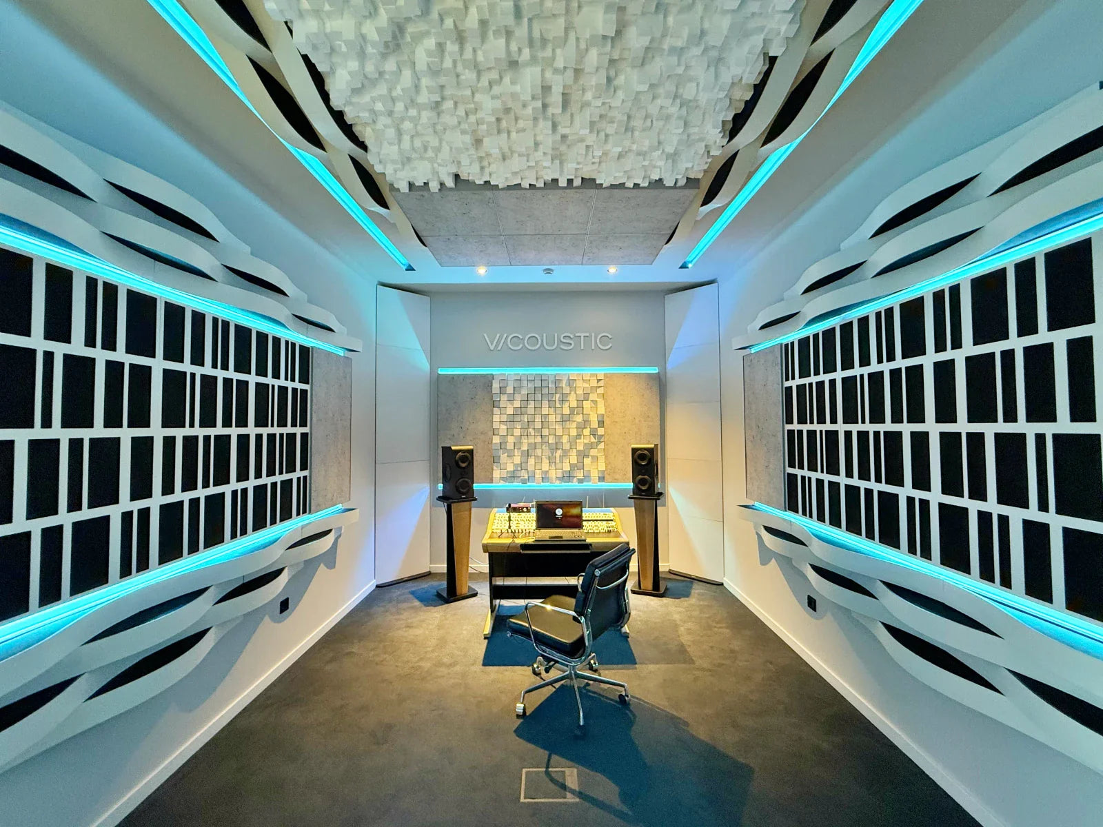 Extra Large Acoustic Panel Control Room – Vicoustic