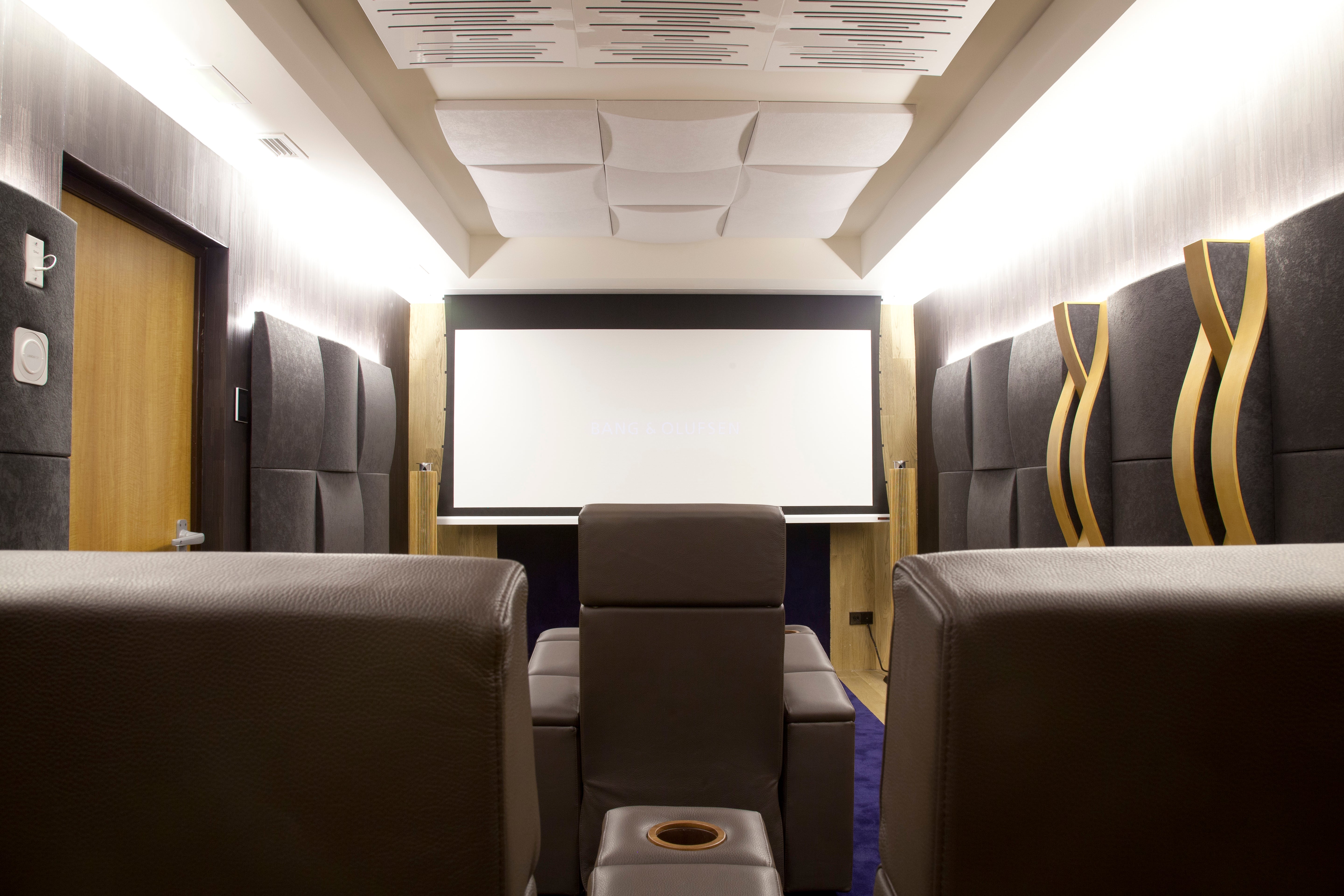 Cinema Round Premium