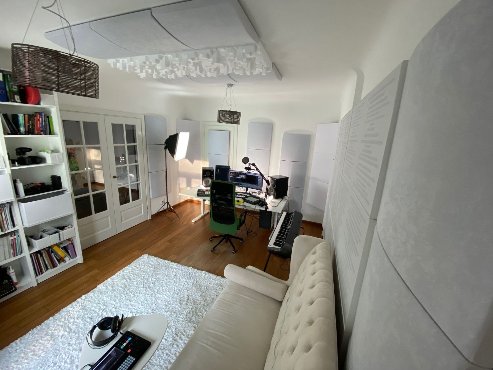 VicStudio VMT Box Flat Pack (USA only)