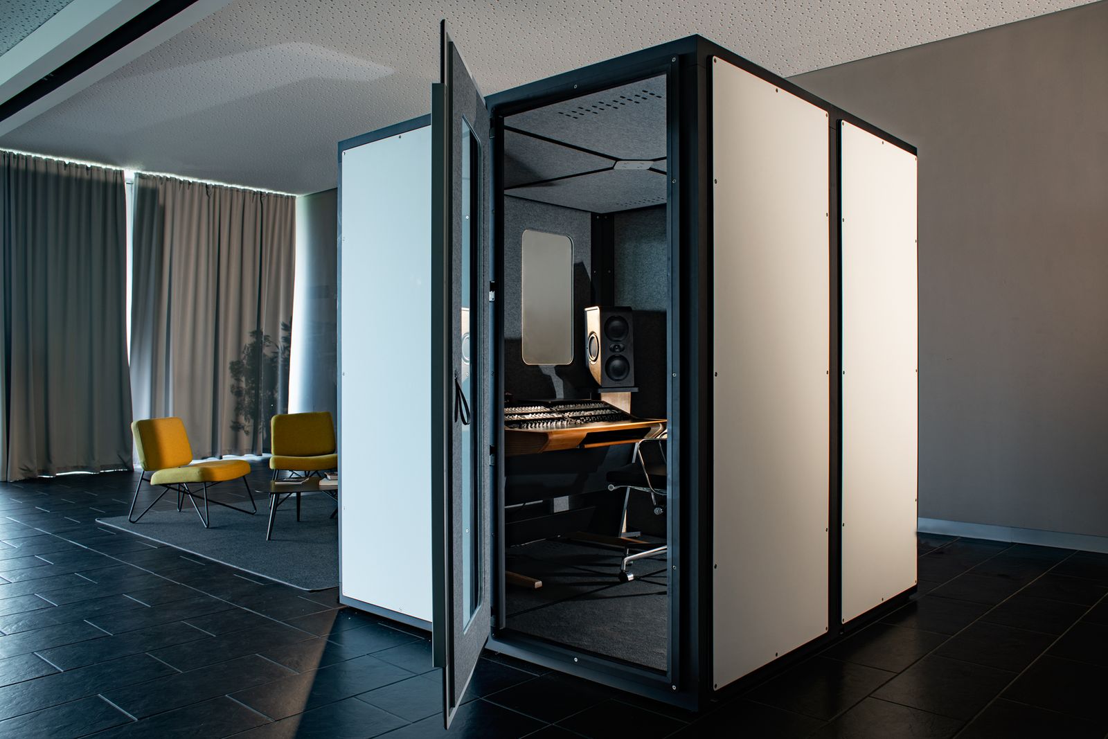 VicBooth Ultra Recording Room